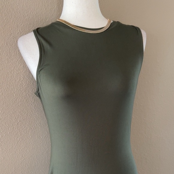Soft and stretchy sleeveless jumpsuit in dark olive - Picture 9 of 9